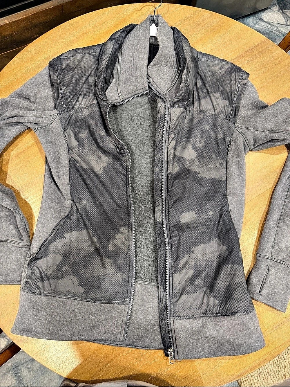 lululemon Another Mile Jacket Gray Hooded Athletic Jacket